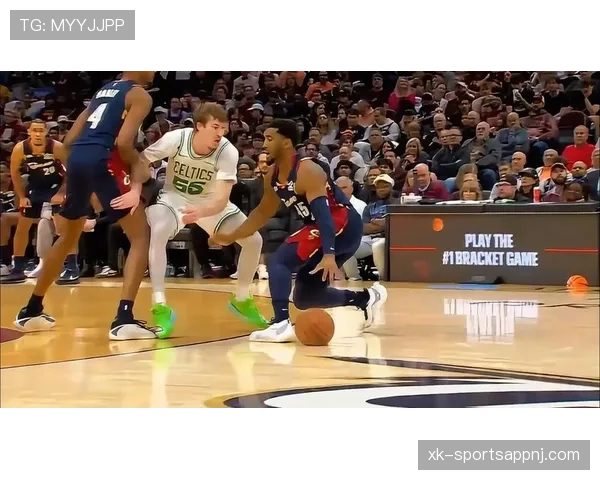 怀特无球挡拆为塔图姆拉空档，较上季三分威胁提升