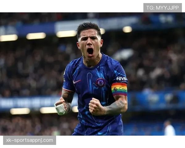 杜埃vs罗纳尔迪尼奥 球场灵性表现差距具体体现在哪